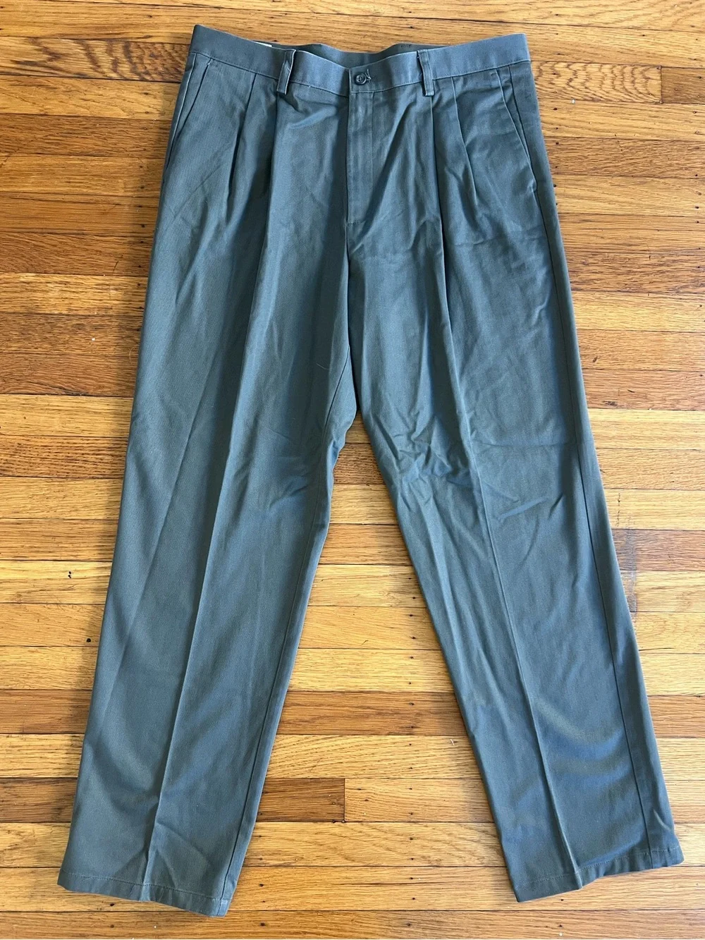 Dockers‎ Men's Pleated Classic Fit 100% Cotton Dress Pants Slacks Size W36L32